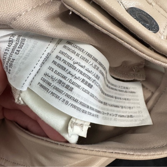 Abercrombie & Fitch NWT Faux Leather The 90's Straight Ultra High Rise Pants - Picture 9 of 9